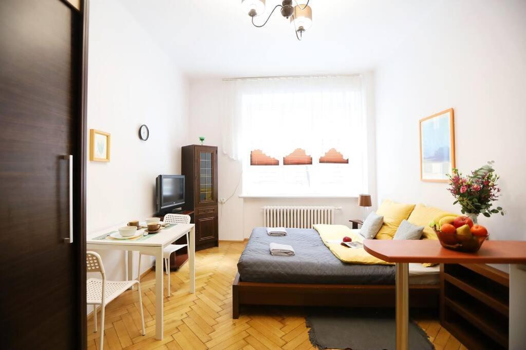 Batorego Cosy Apartment Krasków Dış mekan fotoğraf